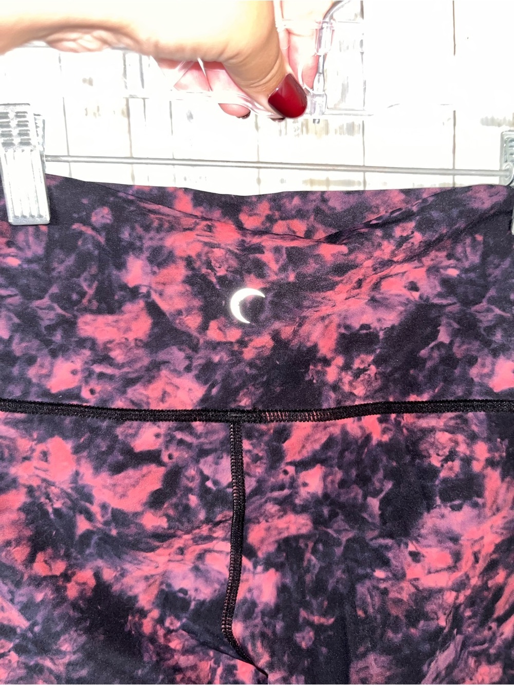 ZYIA Active Red Black Tie Dye High Rise 7/8 Leggings Size 2 - Picture 4 of 5
